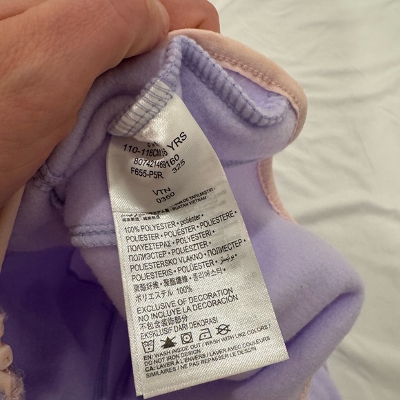 Nike girls purple and pink zip up sweater size 5/6 - Picture 5 of 5